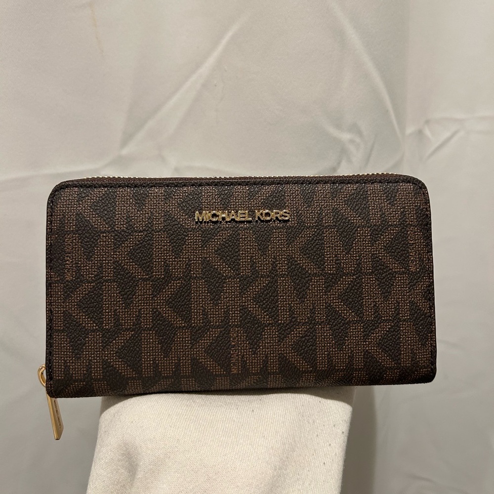 Michael Kors wallet